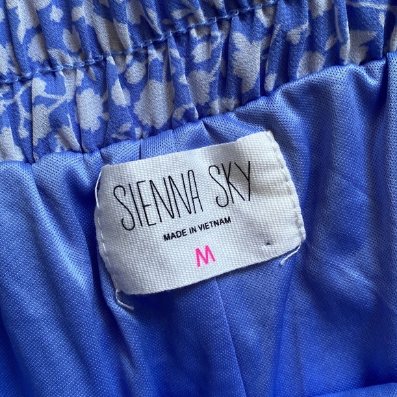 Blue and White Floral Mini Skirt - Picture 3 of 4